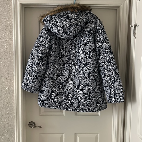 Winter Coat - Picture 5 of 9